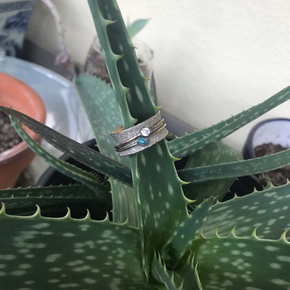 Diamon cut Spinner ring w Opal and CZ